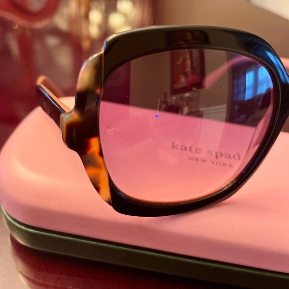 Prada Black/Pink Acetate Angular Oversized Sunglasses SPR16U - Picture 6 of 7